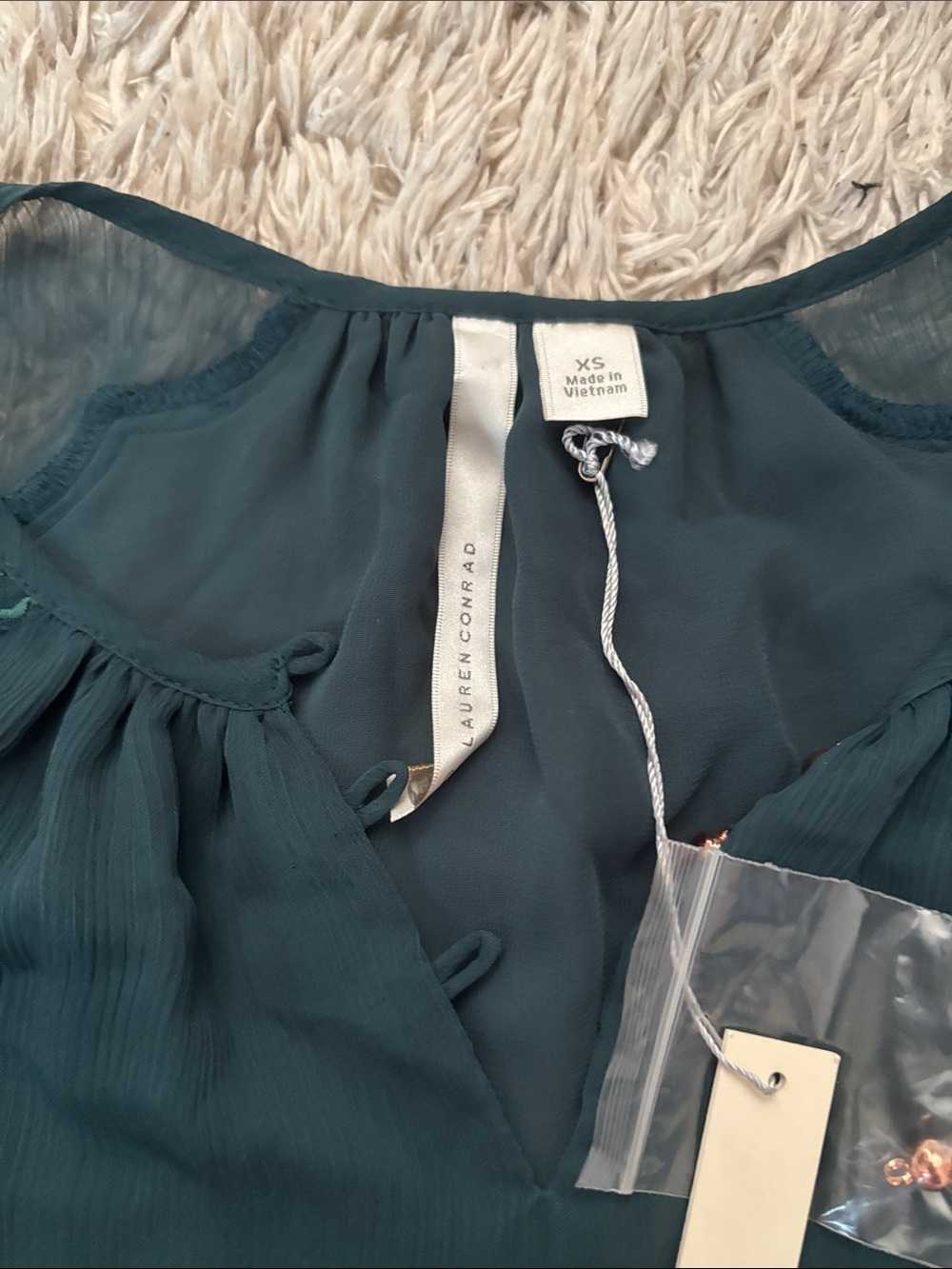 NWT size Xs LC Lauren Conrad Dark Teal Sleeveless Embroidered Neck Top - Picture 2 of 6